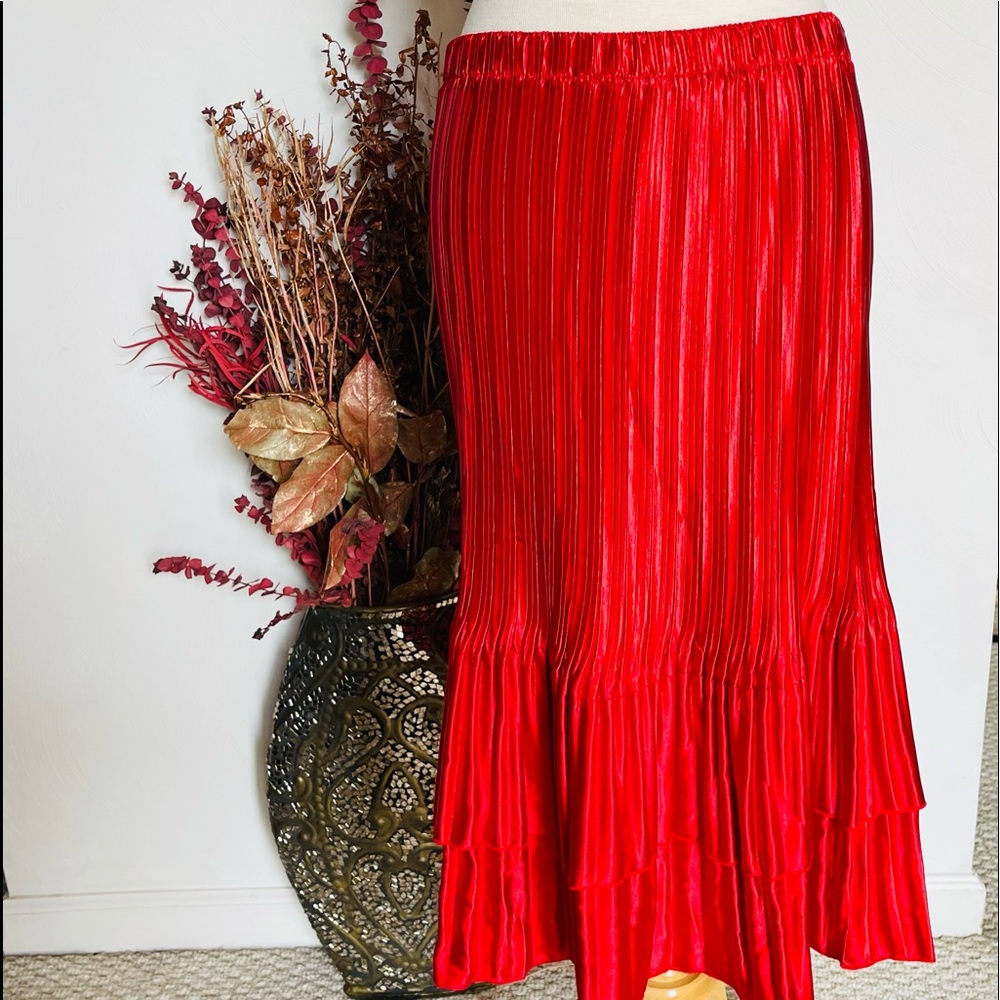 Magic Scarf Red Mini Pleats NWT 28” Fits Size 8-18